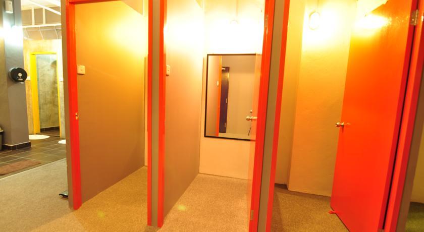 Skypod Boutique Hostel Кота-Кінабалу Номер фото