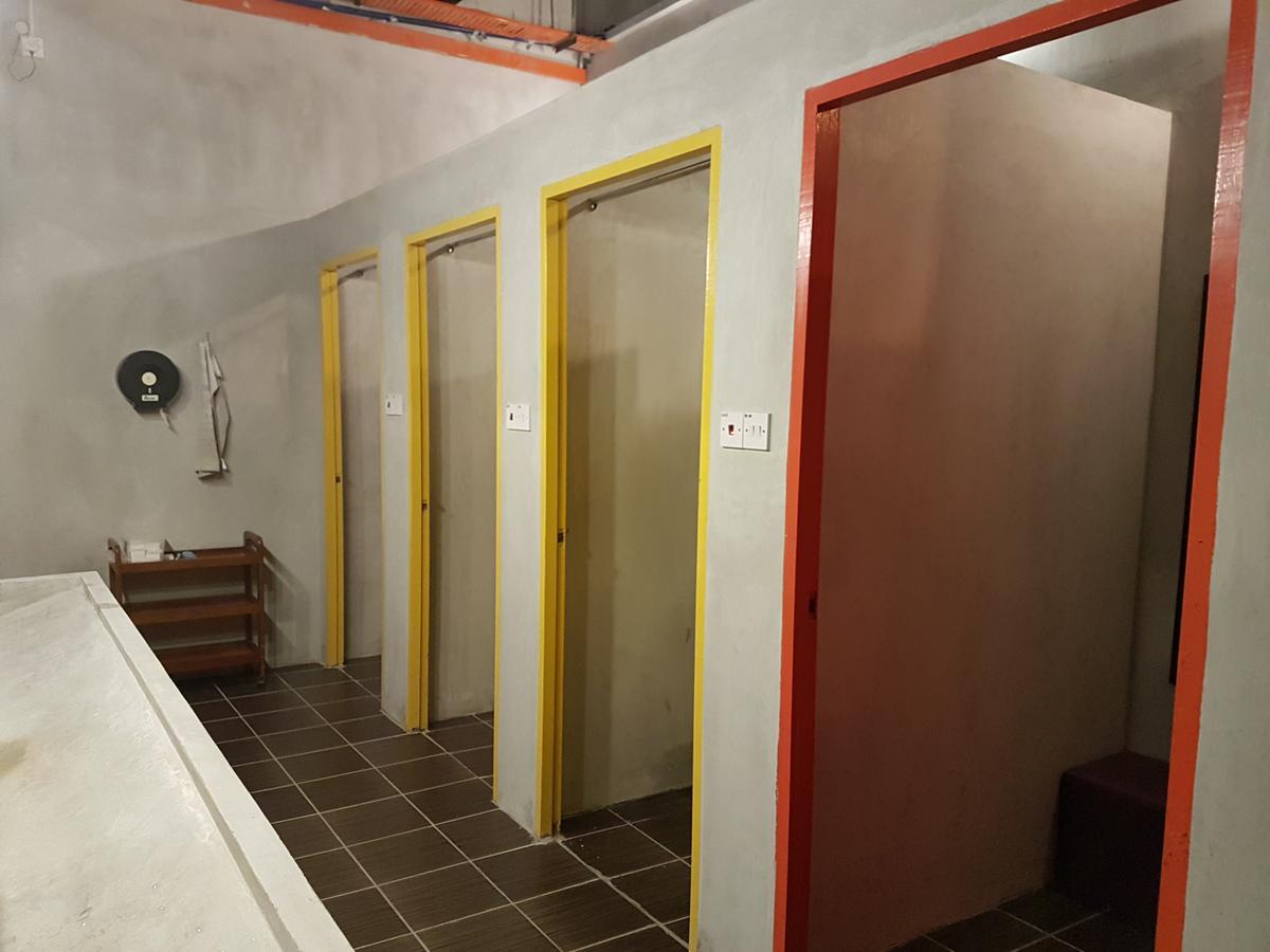 Skypod Boutique Hostel Кота-Кінабалу Екстер'єр фото